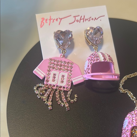 Betsey Johnson Pink and Gold Sparkle Bear Jewelry Set - Picture 3 of 5